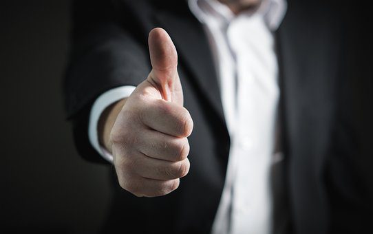 businessman-2056022__340