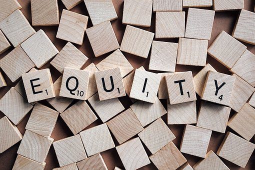 equity-2355700__340